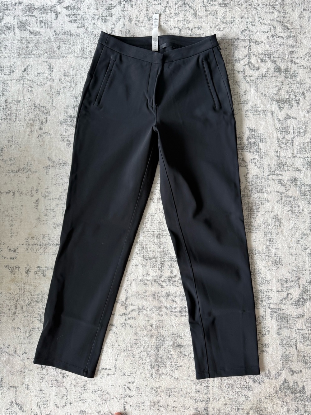 Lululemon | On The Move Pant | Black | Women’s US Size 4